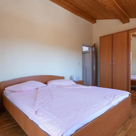 Dom wakacyjny Holiday Home Vinez Vinez Vinež