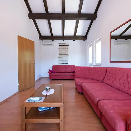 Holiday Home Vinez Vinez * Vinež