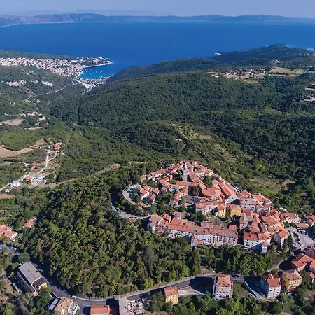 Holiday Home Vinez Vinez Dom wakacyjny *