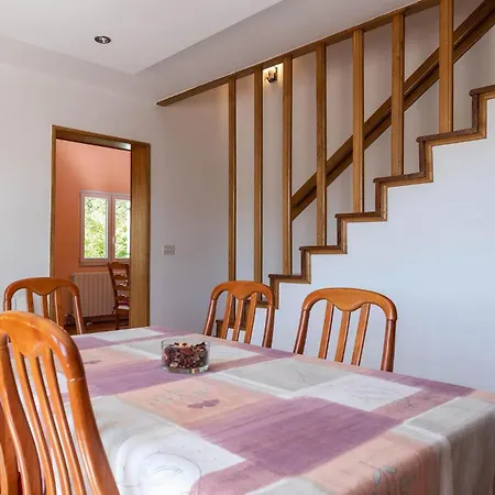 Dom wakacyjny Holiday Home Vinez Vinez