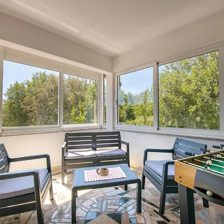 Amazing In With House A Panoramic View *